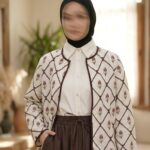Kahverengi Lale Nakışlı  İnce Pamuklu Ceket